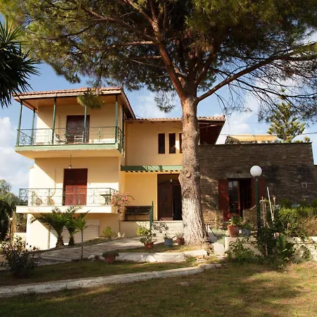 Pasithea Bed & Breakfast 3*
