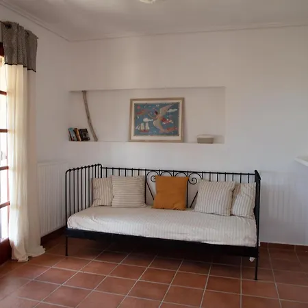 Pasithea Bed & Breakfast 3*