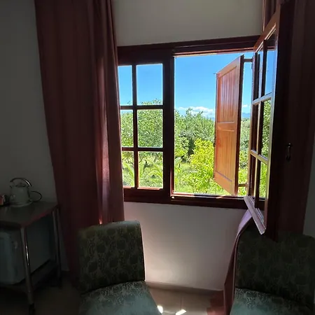 Bed & Breakfast Pasithea 3*